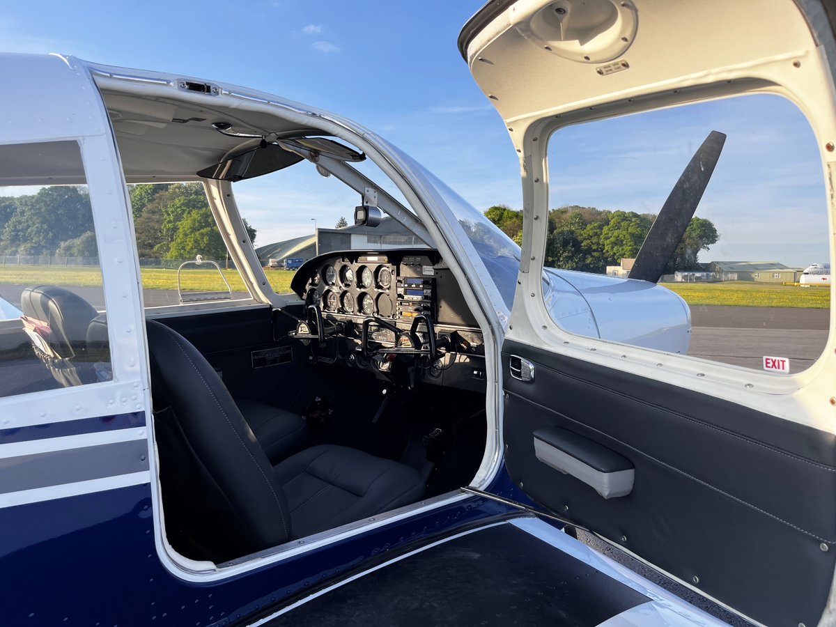 1971 Piper PA-28-140 photo 4