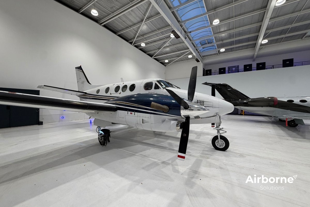 1994 Beechcraft King Air C90A photo 7