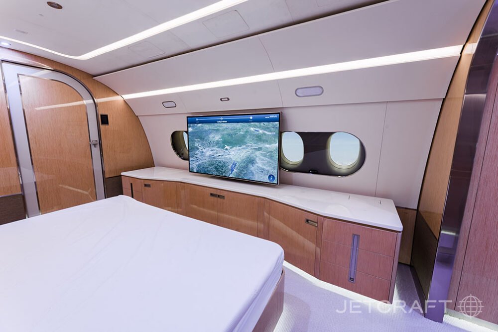 2025 Airbus A220 photo 8