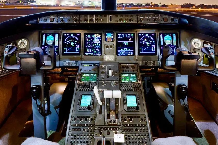2002 Bombardier Global Express photo 7