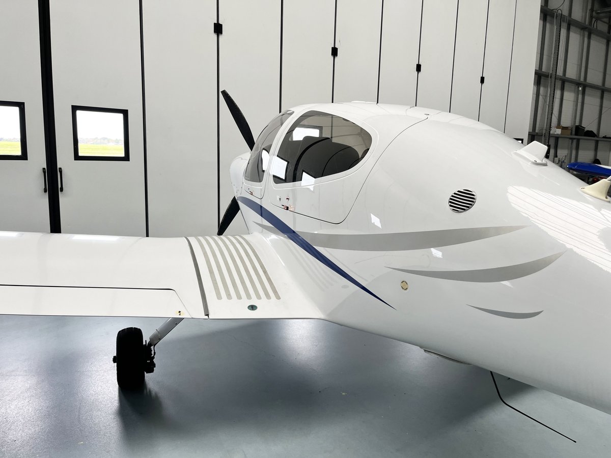 2014 Diamond DA40 NG photo 8