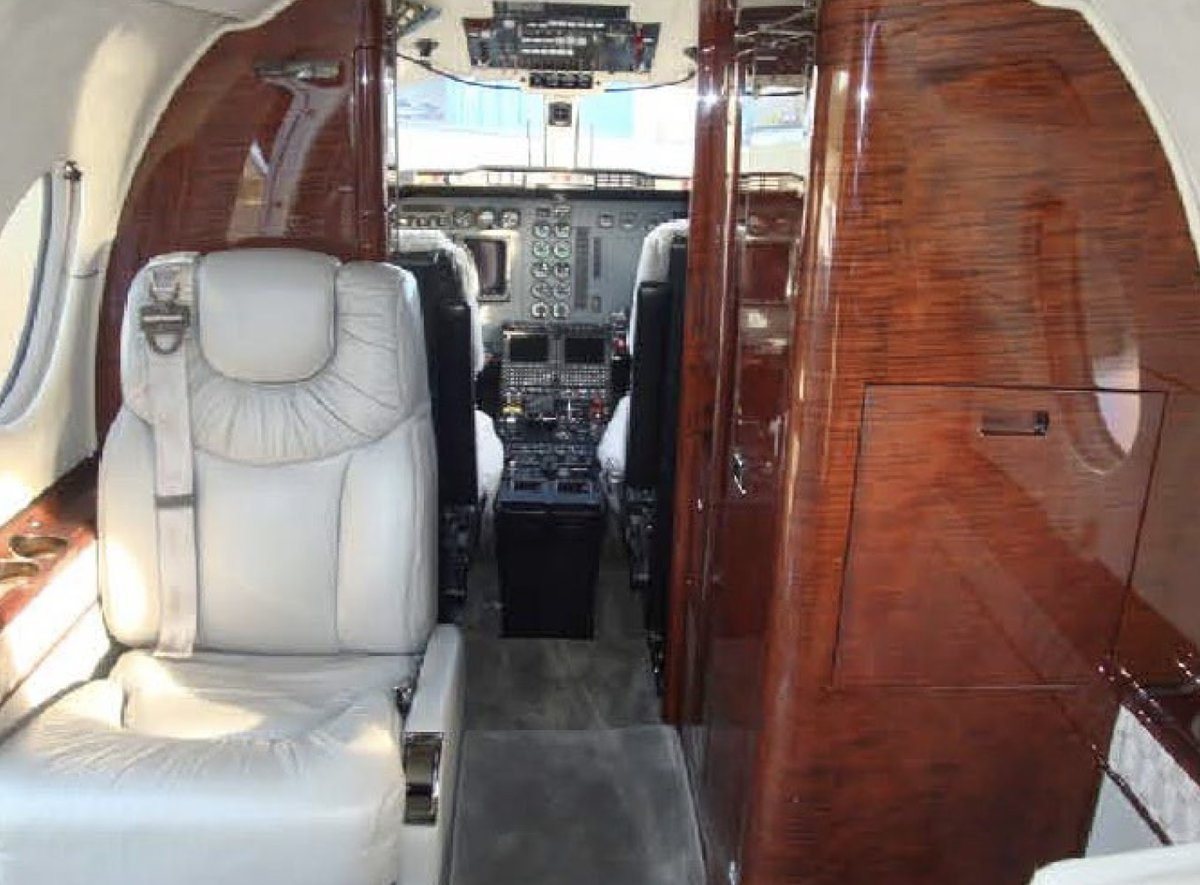 2007 Hawker 400XP photo 3