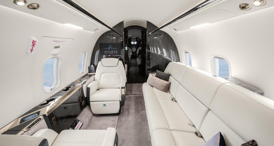 2018 Bombardier Challenger 350 photo 8