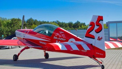 2009 Extra 300L SP-AUP photo 5