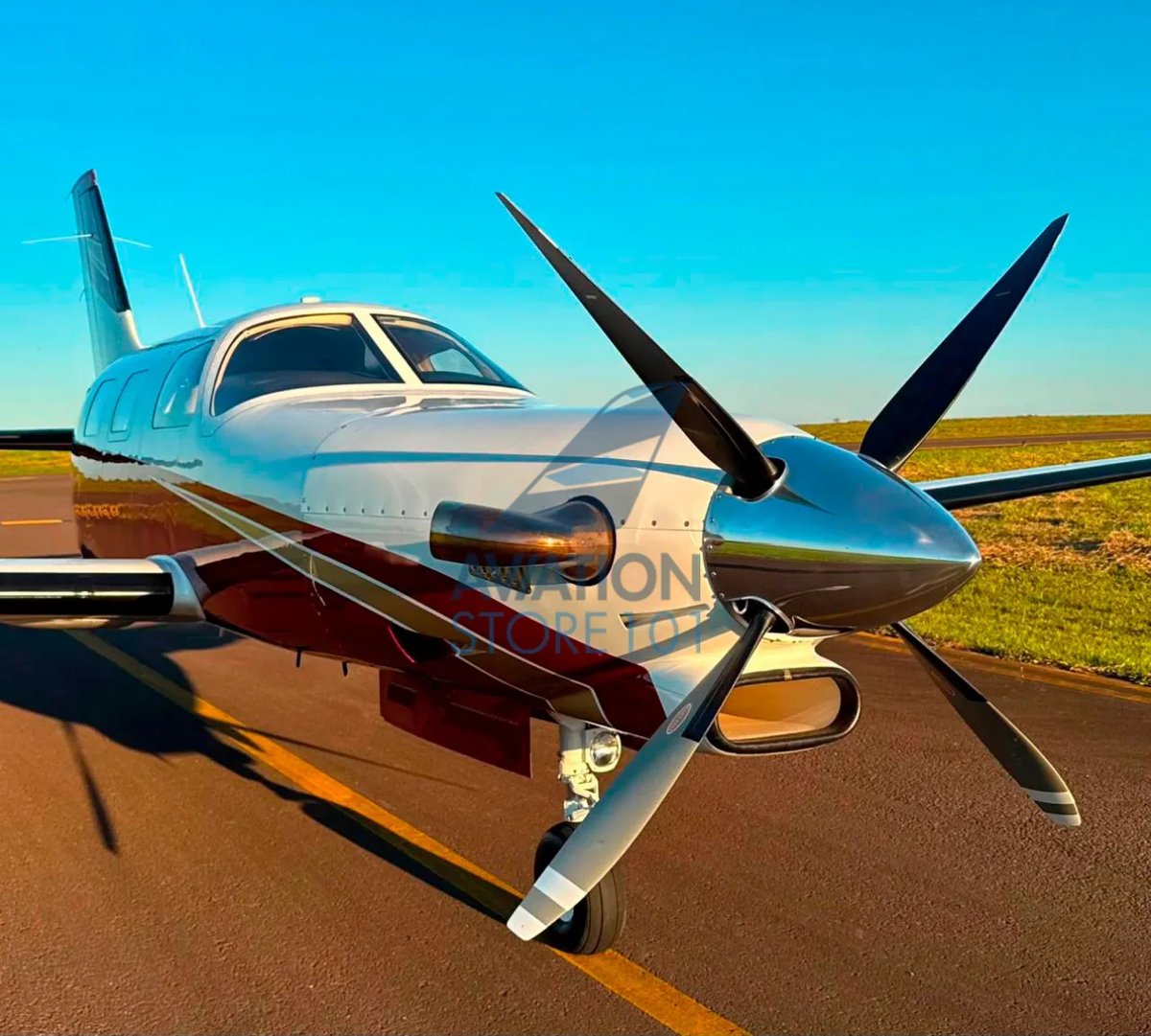 2003 Piper JetProp PA-46 photo 2
