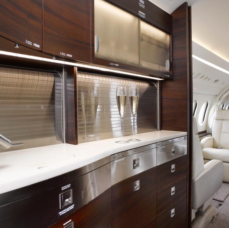 2012 Dassault Falcon 7X photo 8