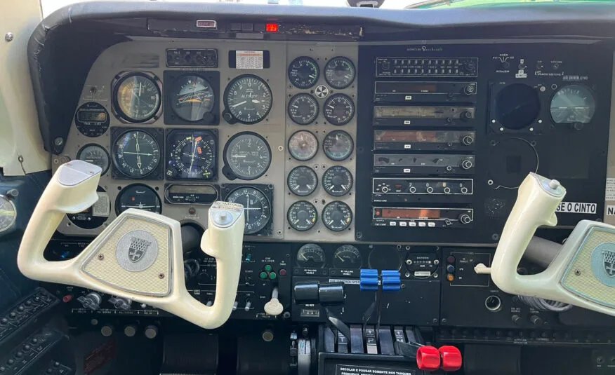 1987 Beechcraft Baron B58 photo 3