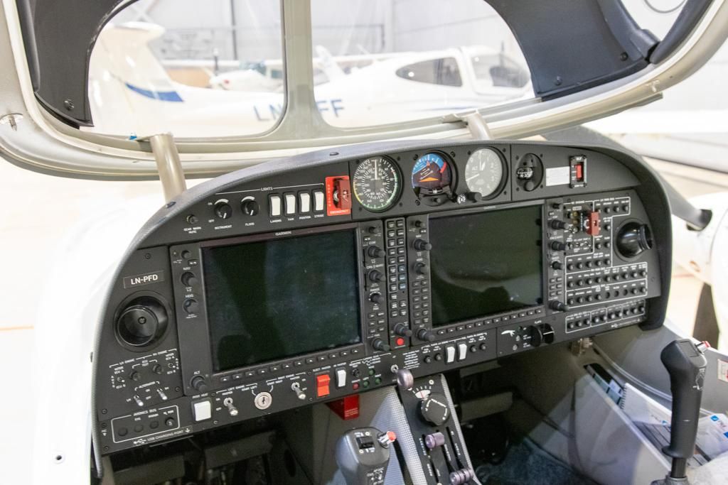 Diamond DA42NG photo 7