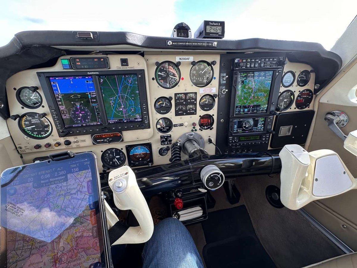 1991 Beech F33A Bonanza photo 2