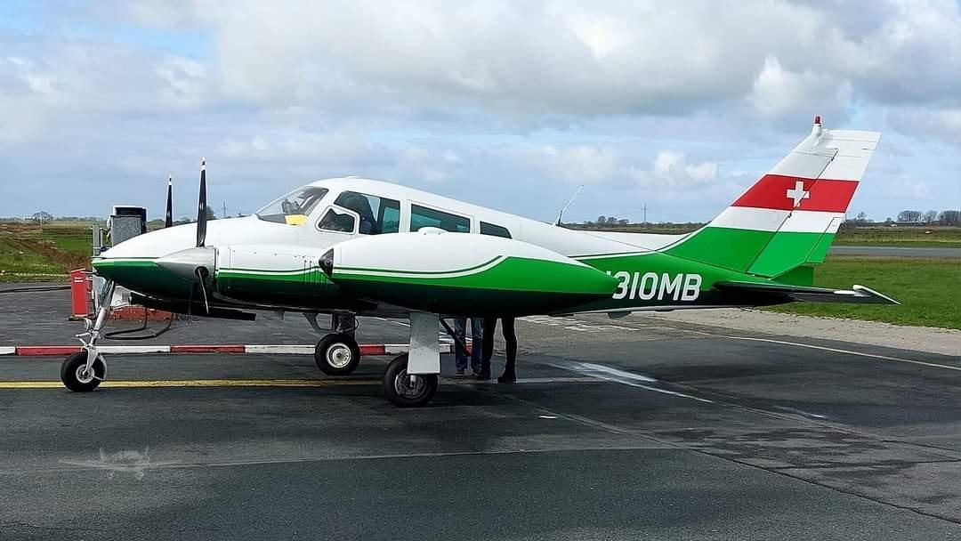 1961 Cessna 310F photo 3