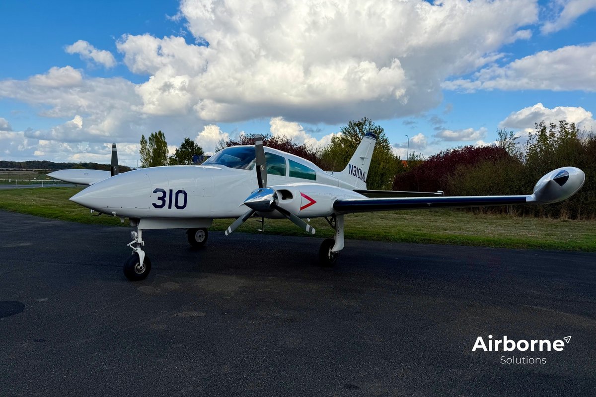 1976 Cessna 310R photo 2