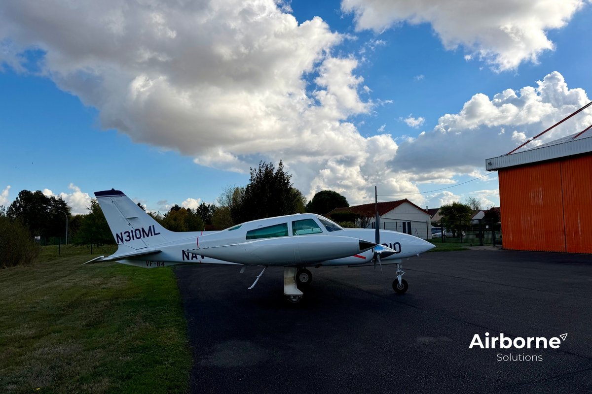 1976 Cessna 310R photo 8