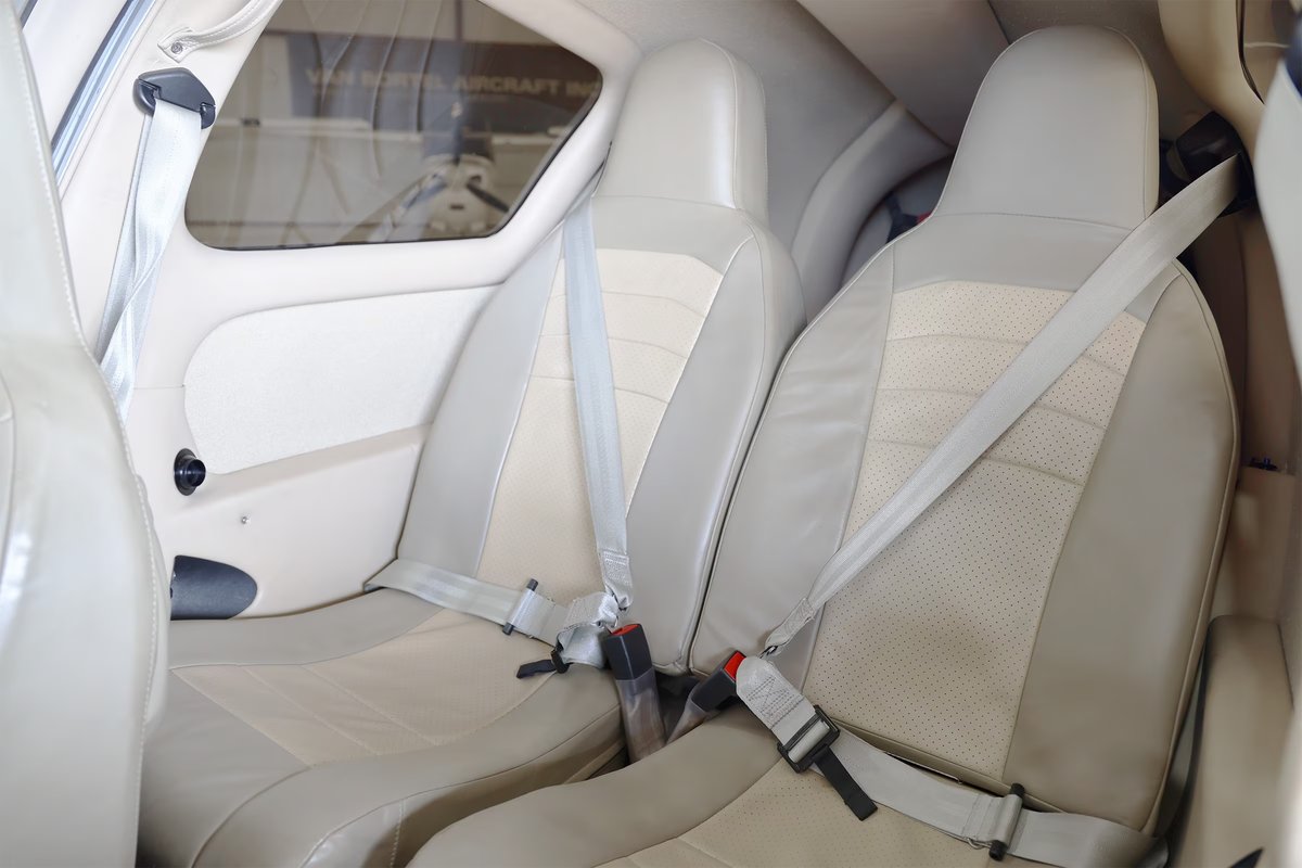 2008 Cessna 400 photo 6