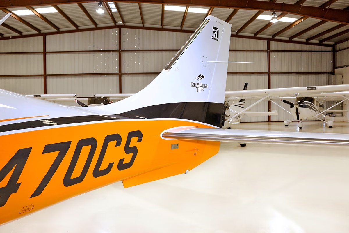 2015 Cessna T240 photo 4