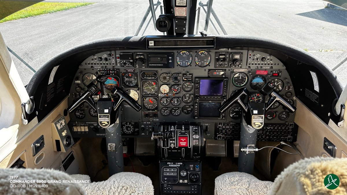 1977 Commander 690B Grand Renaissance photo 6