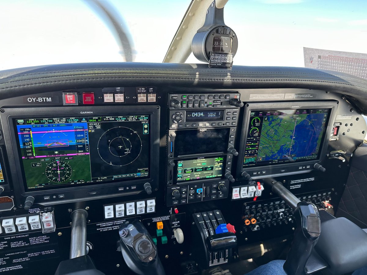 1977 Piper Turbo Arrow III photo 3