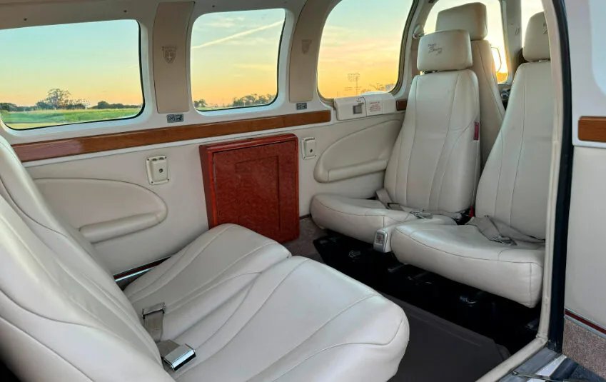 1998 Beechcraft Baron B58 photo 5
