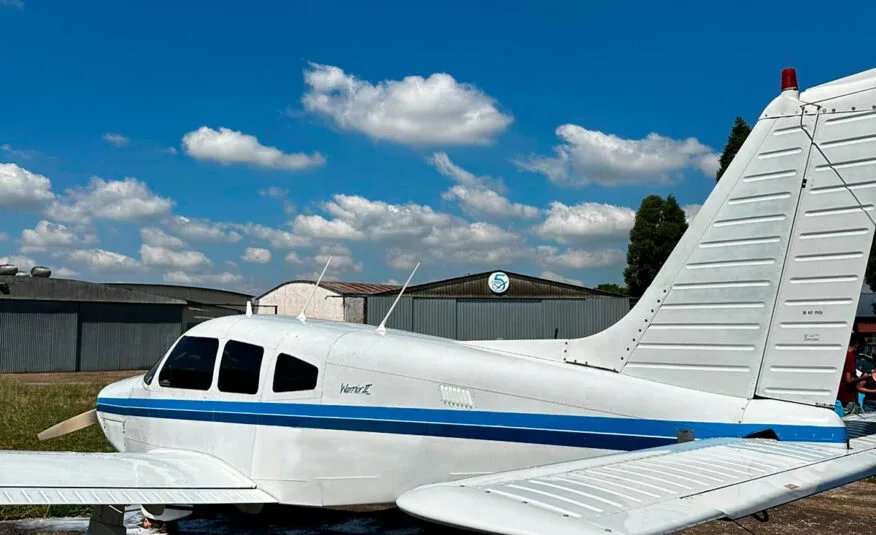 1985 Piper Warrior II PA-28-161 photo 2