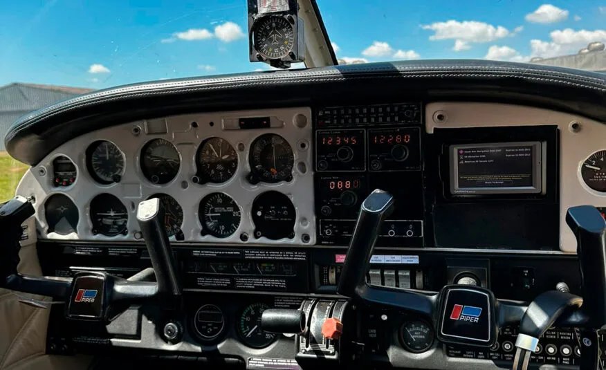 1985 Piper Warrior II PA-28-161 photo 8