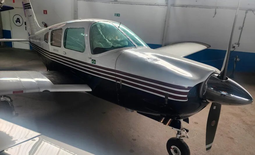 1975 Embraer EMB-711C photo 4