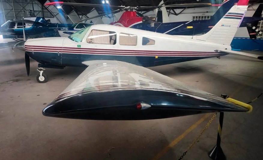 1975 Embraer EMB-711C photo 7