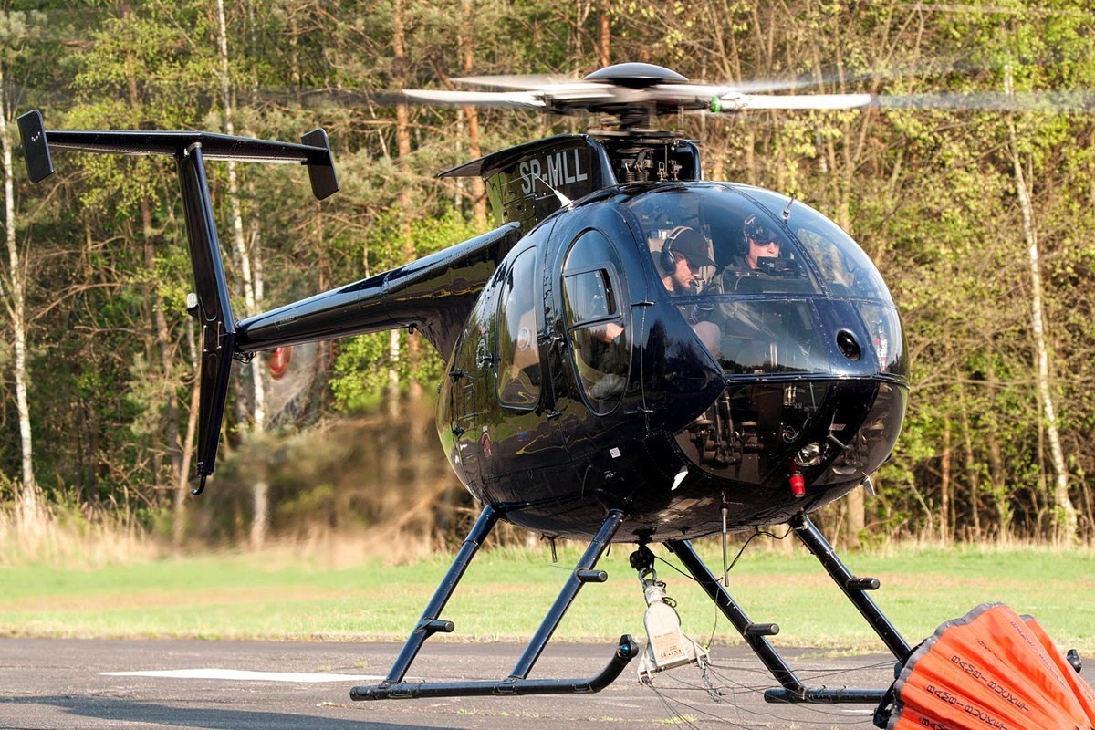 1983 MD Helicopters MD 500E photo 2