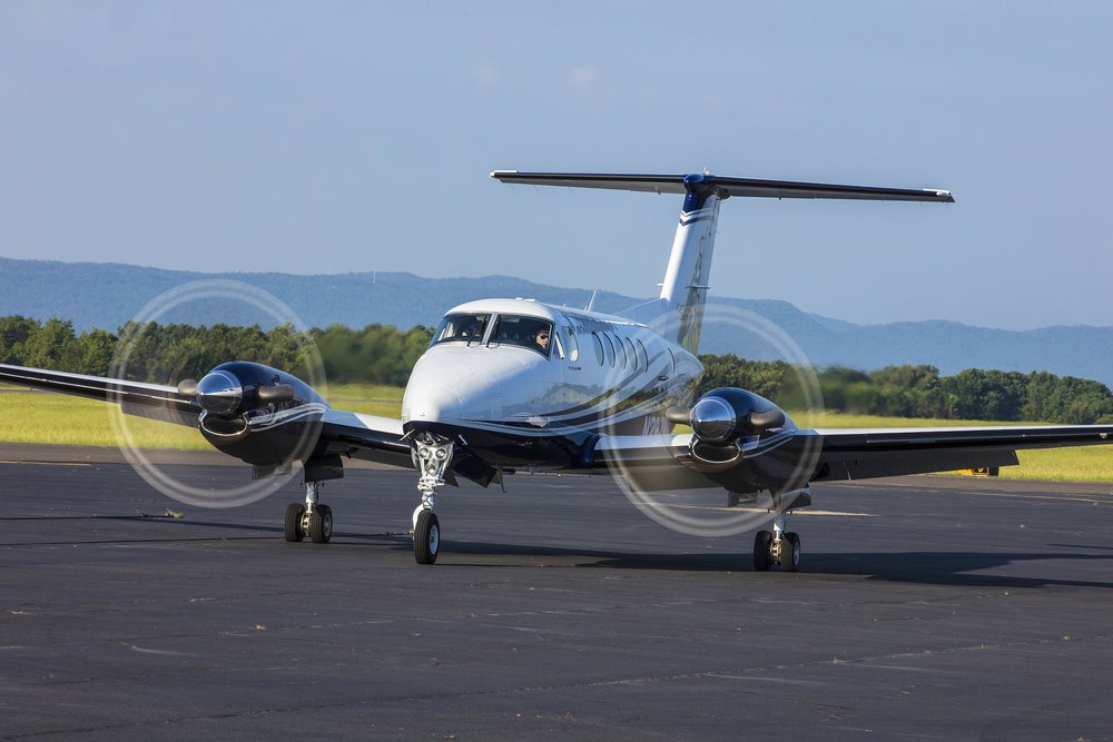 2022 Textron Aviation King Air 260 photo 1