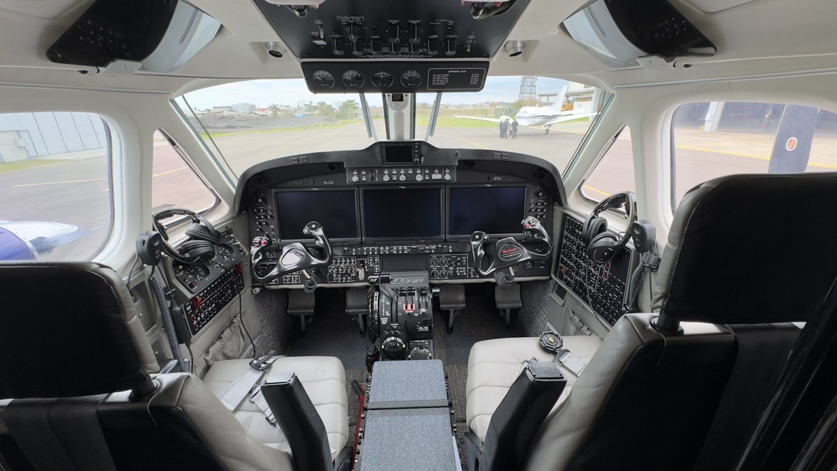 2022 Textron Aviation King Air 260 photo 3