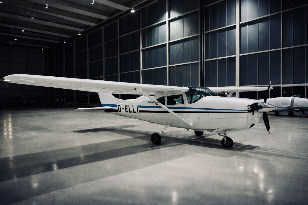Cessna 210