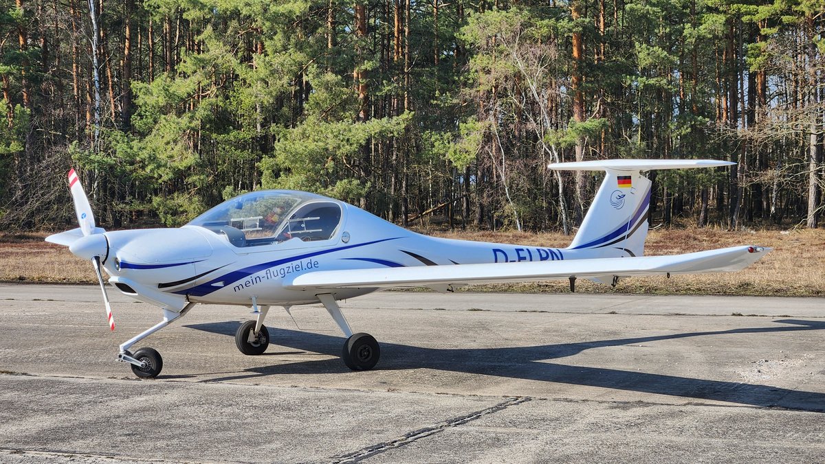 Diamond DV20