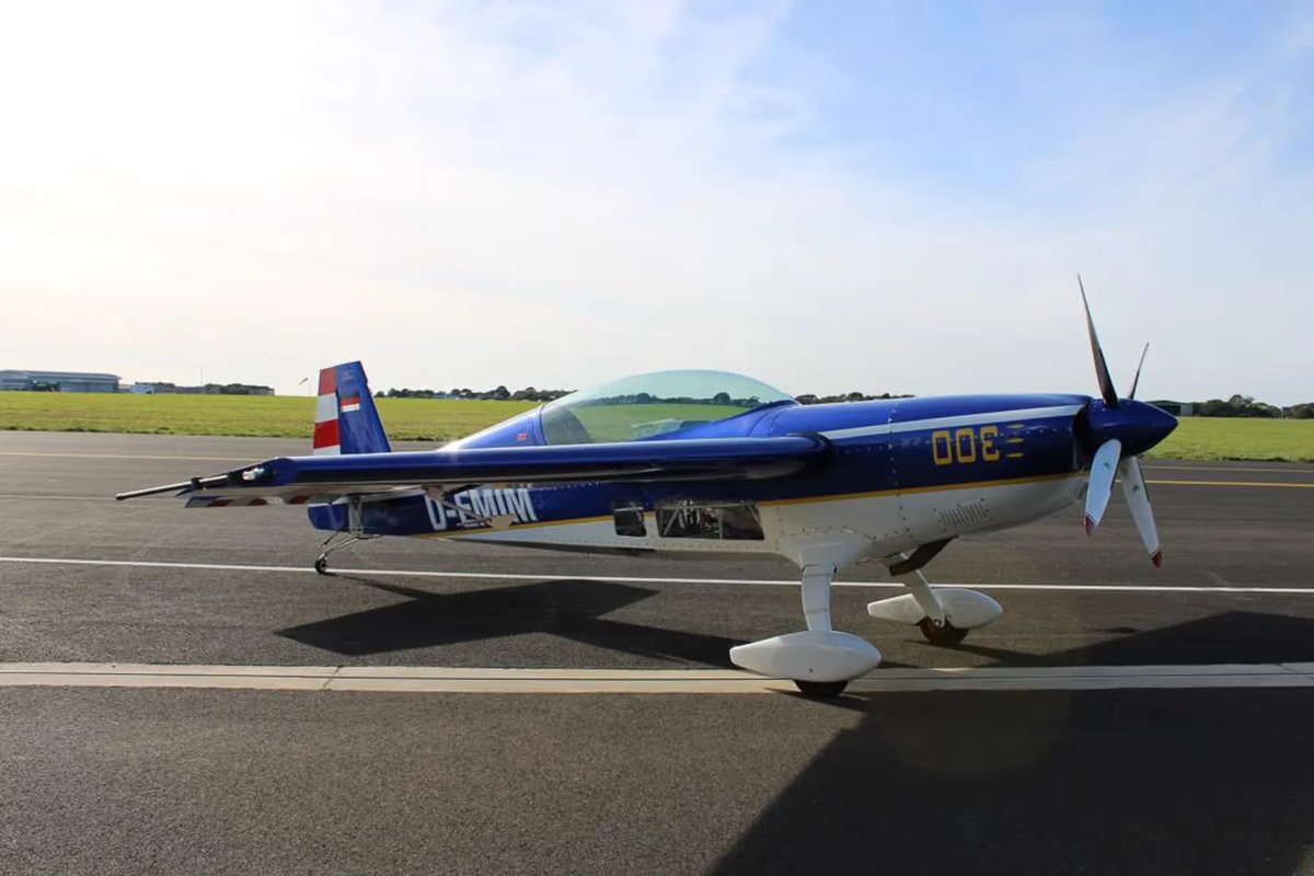 1989 Extra 300