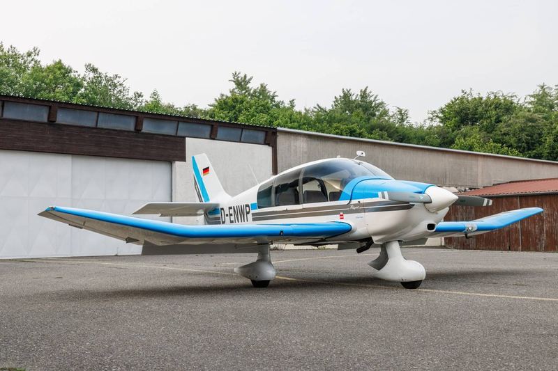 1997 Robin DR-400/180 Régent GI275, photo 1
