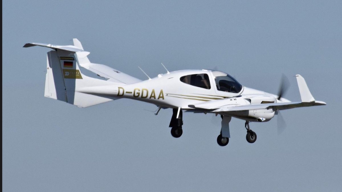 Diamond DA42
