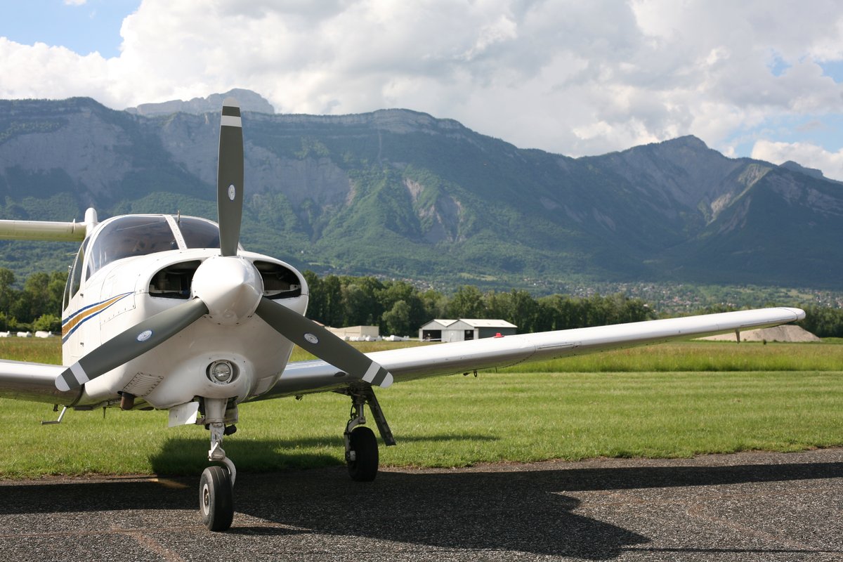 1985 Piper PA28RT-201T