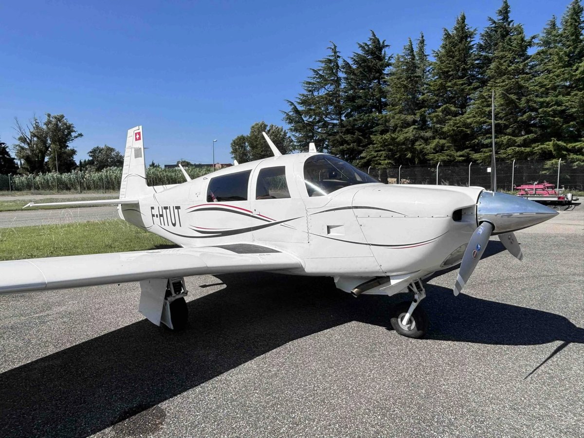1988 Mooney M20J