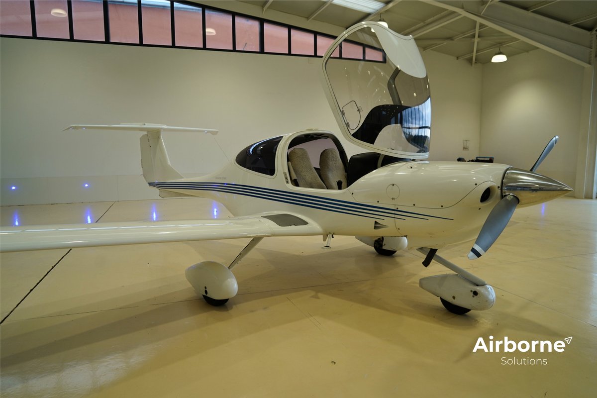 2003 Diamond DA40-180