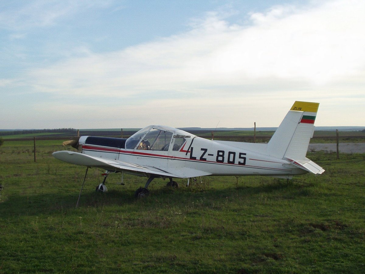 Zlin Zlin 42