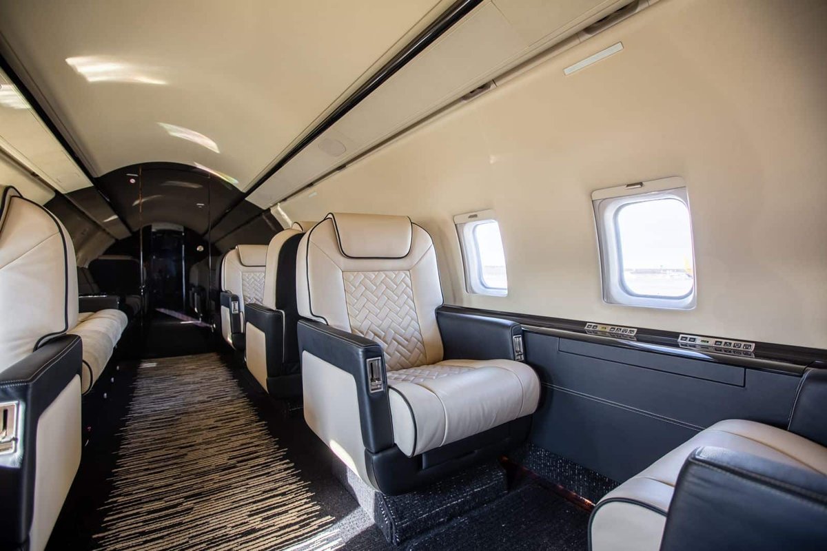 2003 Bombardier Challenger 604