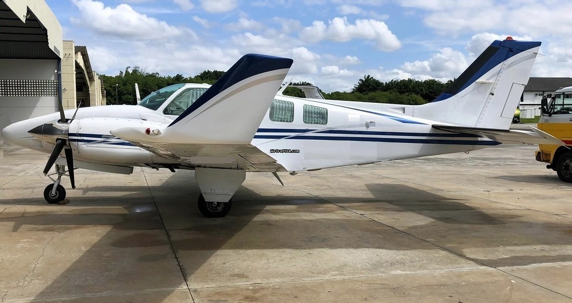 Beechcraft Baron 58