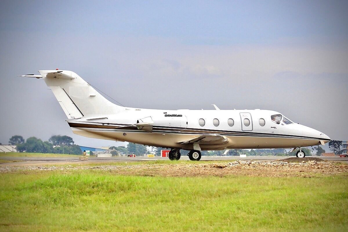 Hawker 400XP