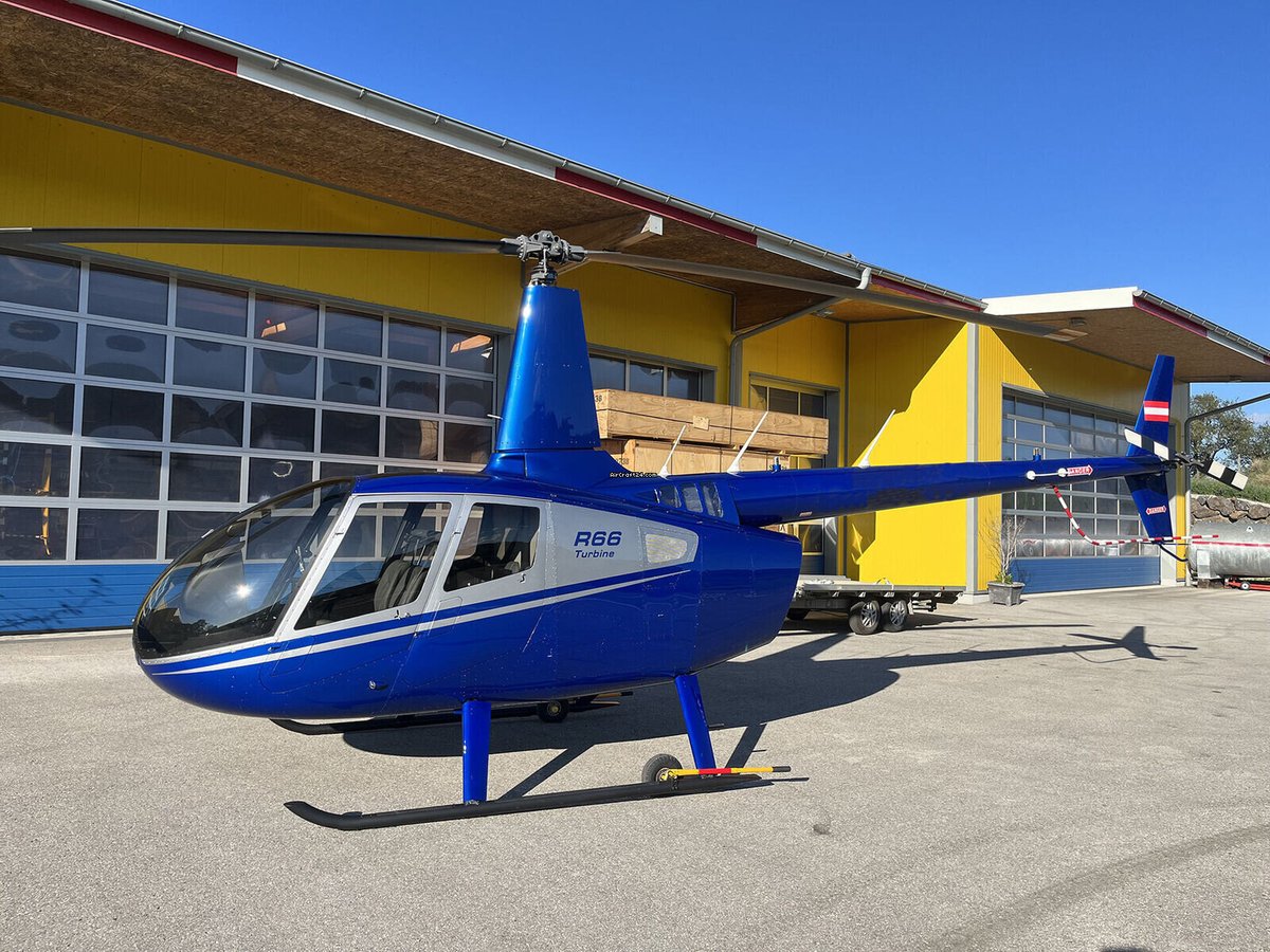 Robinson R66