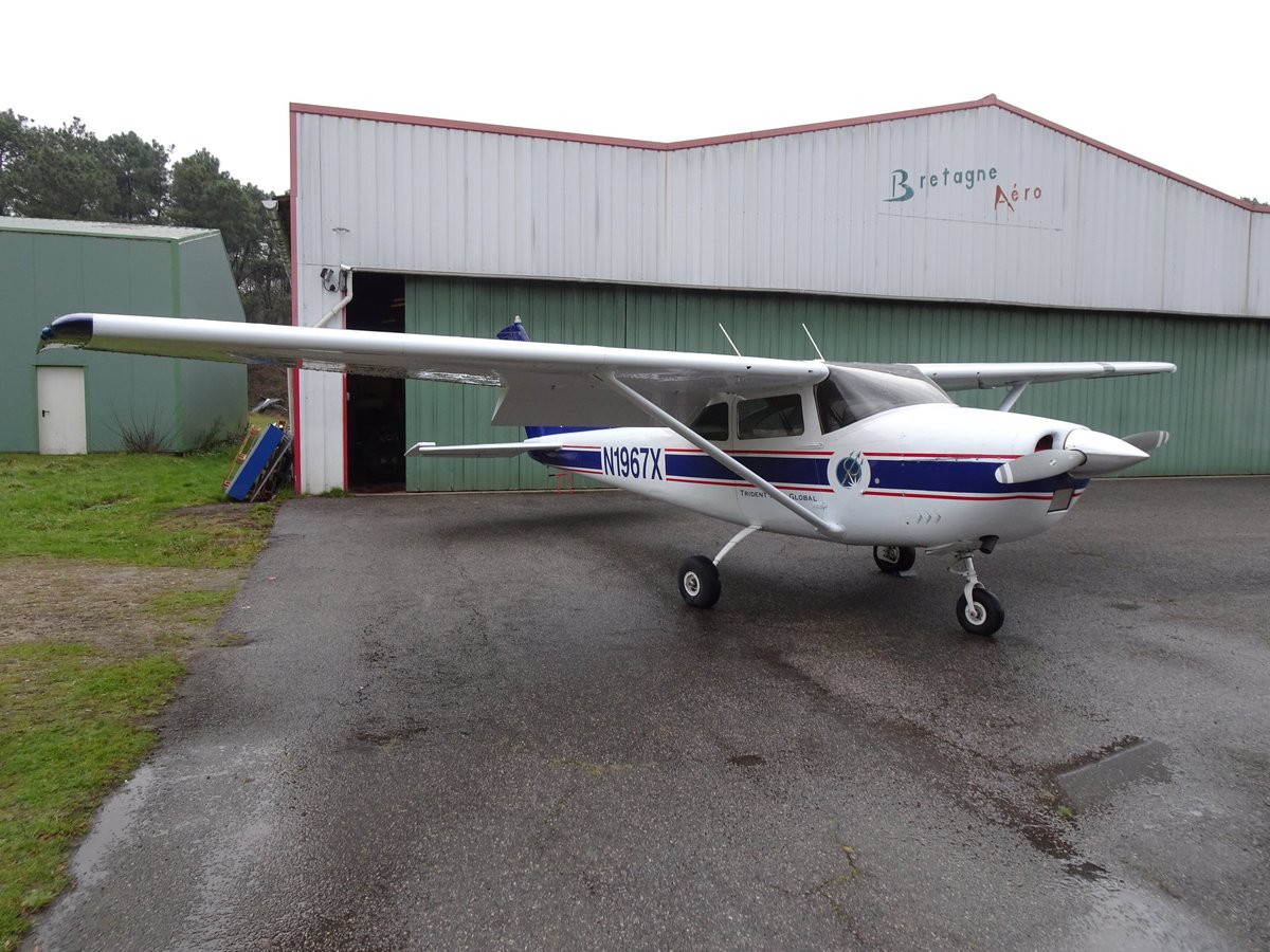 1965 Cessna 182H SKYLANE