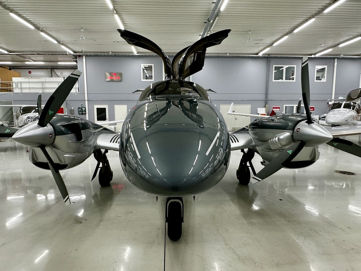 2022 Diamond DA62