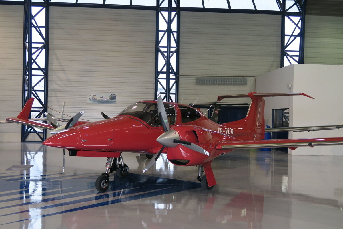 Diamond DA42-V1