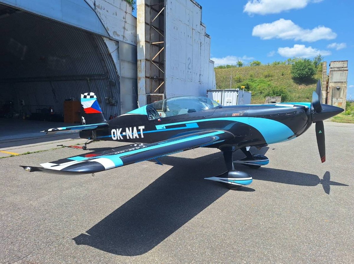 2019 Extra 330LT