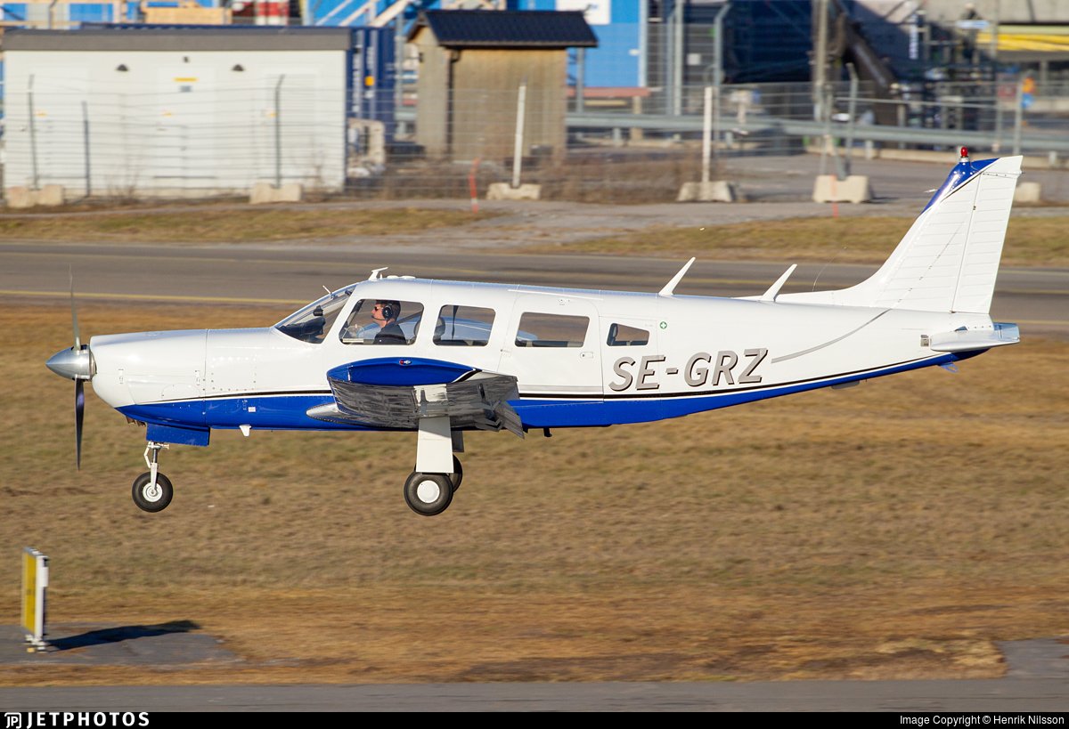 1976 Piper PA32R-300 Lance