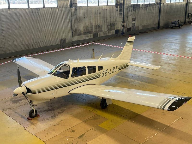 1975 Piper PA-28R-200 Arrow II, photo 1