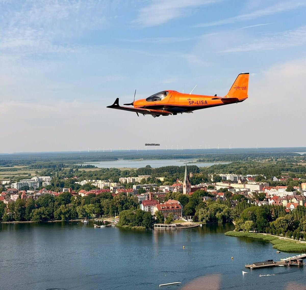 Jihlavan Skyleader 600