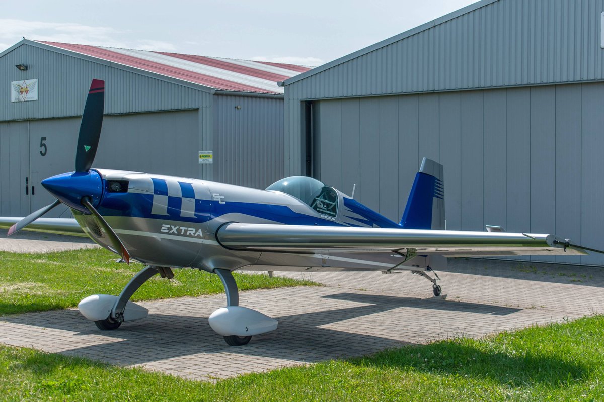 2016 Extra 300SC