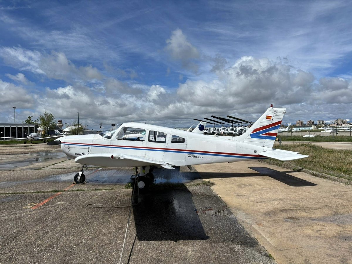 1981 Piper PA28 Warrior II